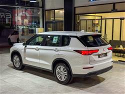 ميتسوبيشي اوتلاندر